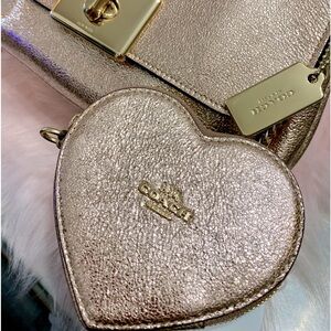 *SOLD*RARE Coach Metallic Rose Gold Heart Wristlet Coin Clutch Purse Leather EUC